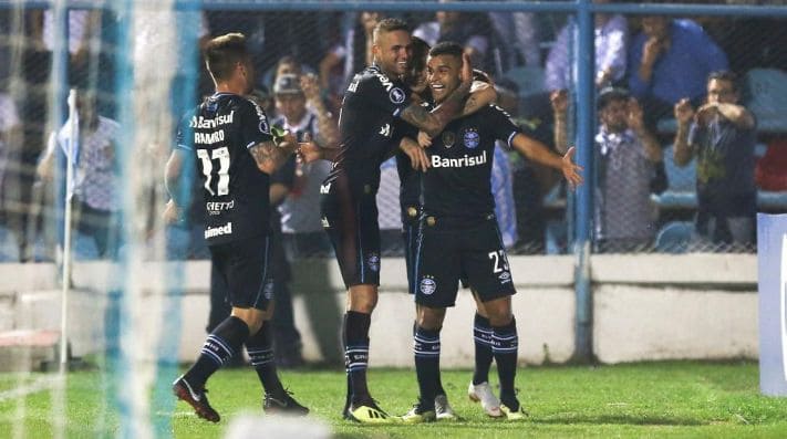 Atlético Tucumán cayó con Gremio en Tucumán