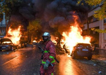 Batalla campal en París