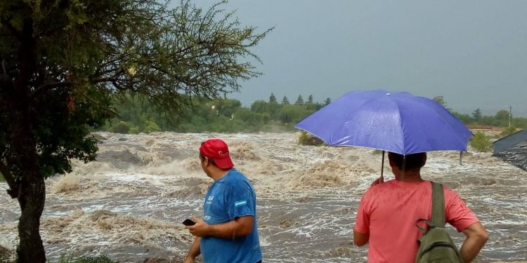 Inundación en Mina Clavero