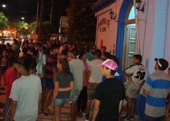 Vecinos de Río Segundo se manifestaron frente a la comisaría