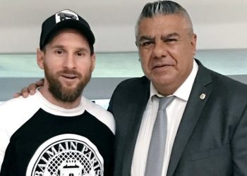 Messi y Claudio “Chiqui” Tapia
