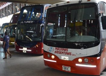 Malvinas Argentinas en terminal de ómnibus
