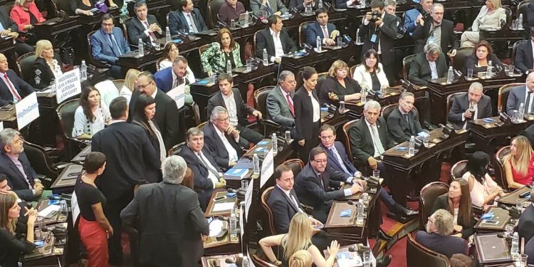 La oposición criticó el discurso de Macri