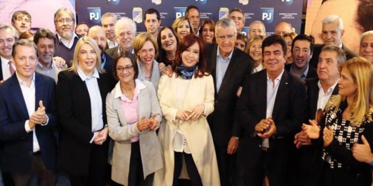 Comisión Directiva y la Mesa de Acción Política del Partido Justicialista.