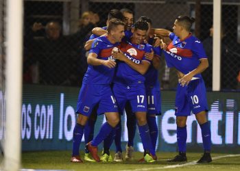 Copa Superliga Racing cayó con Tigre