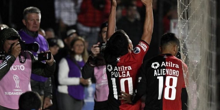 Colón derrotó a Atlético Mineiro