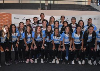 primer torneo de fútbol femenino profesional
