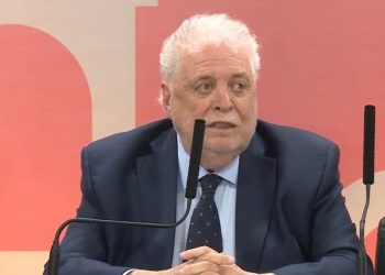 El ministro de Salud, Ginés González García