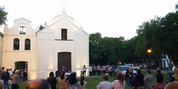 Con muy buena asistencia de gente en la Cabalgata y Caravana del “Cura Santo Brochero” en Pilar